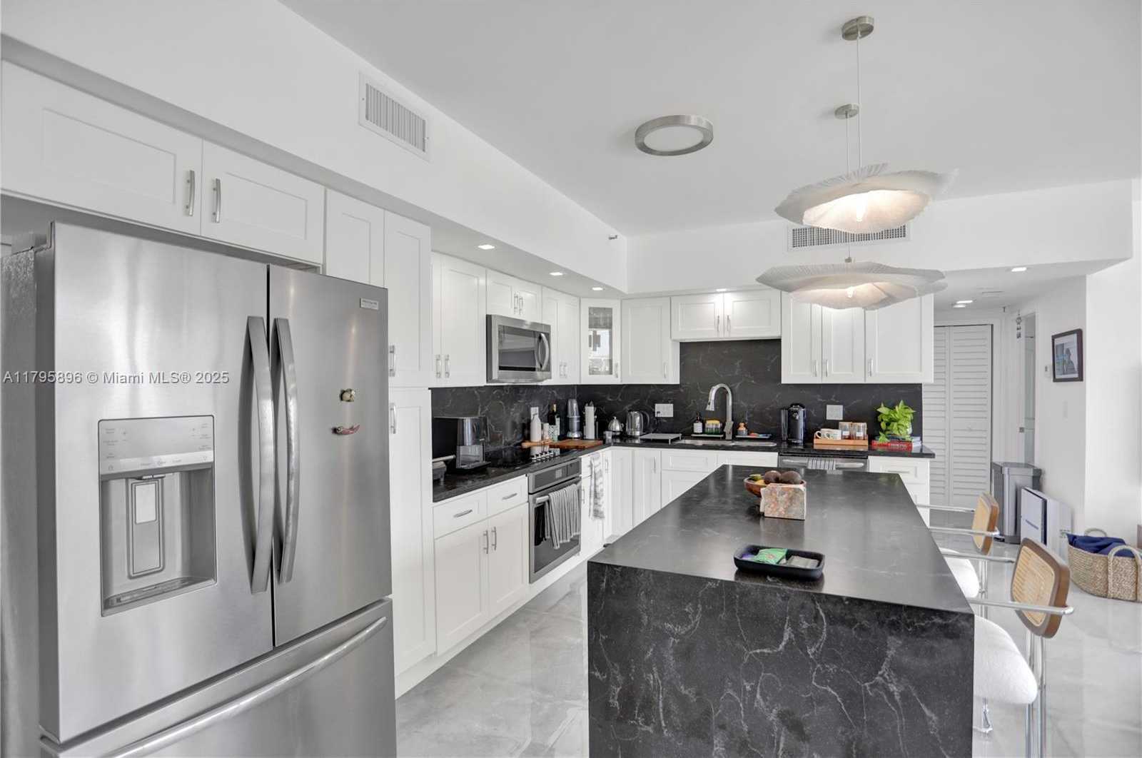 Small Image of 355 Poinciana Island Dr, Sunny Isles Beach, FL 33160, USA Number 11