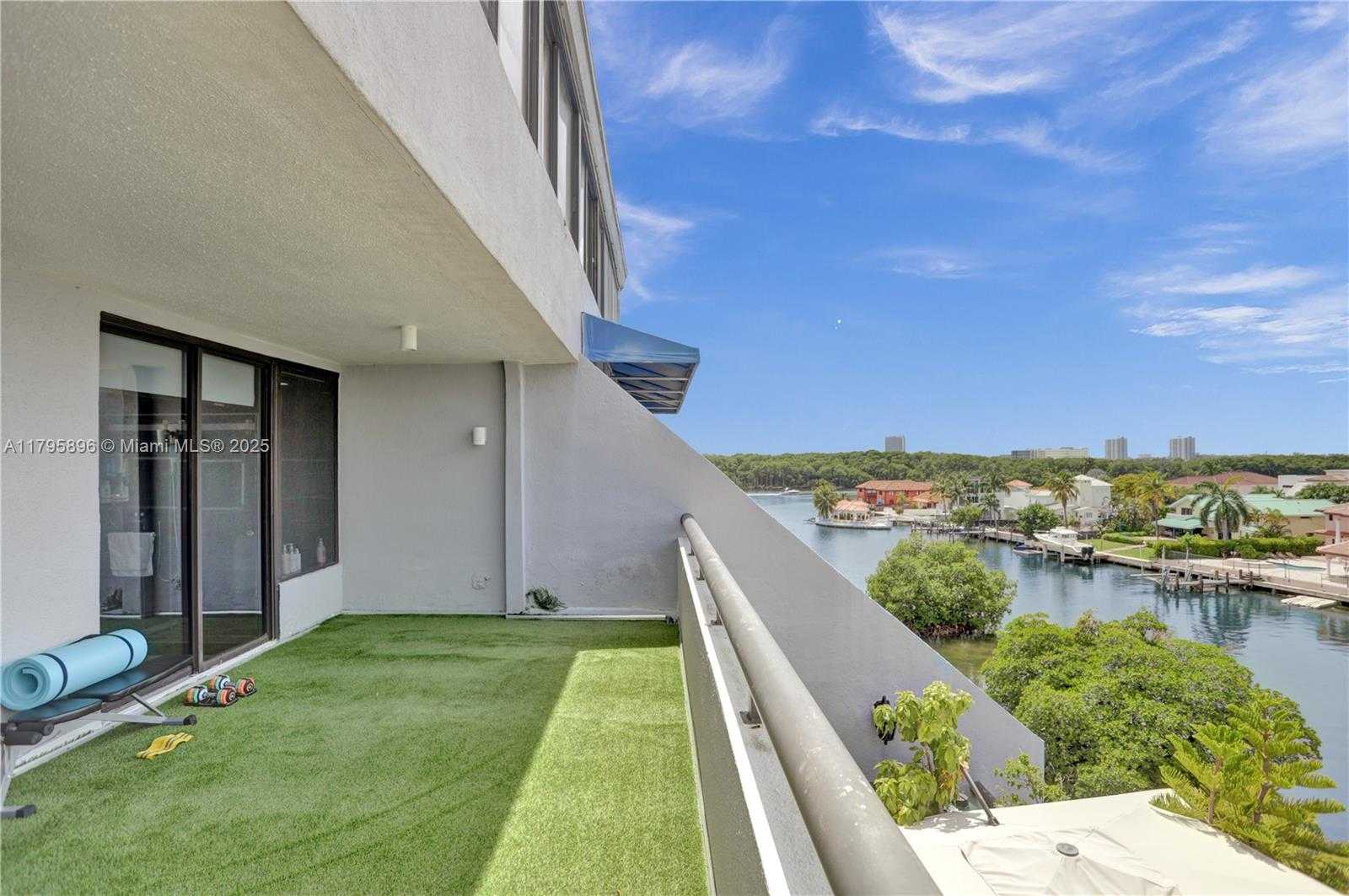 Small Image of 355 Poinciana Island Dr, Sunny Isles Beach, FL 33160, USA Number 14
