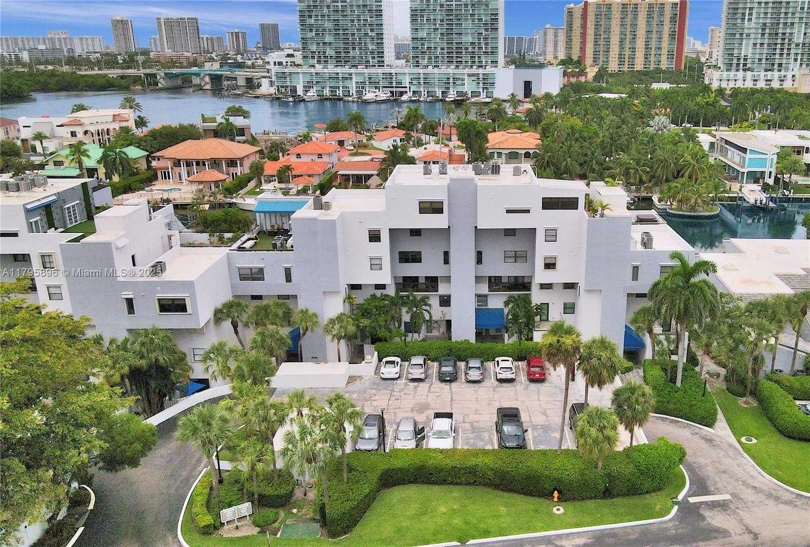 Small Image of 355 Poinciana Island Dr, Sunny Isles Beach, FL 33160, USA Number 26
