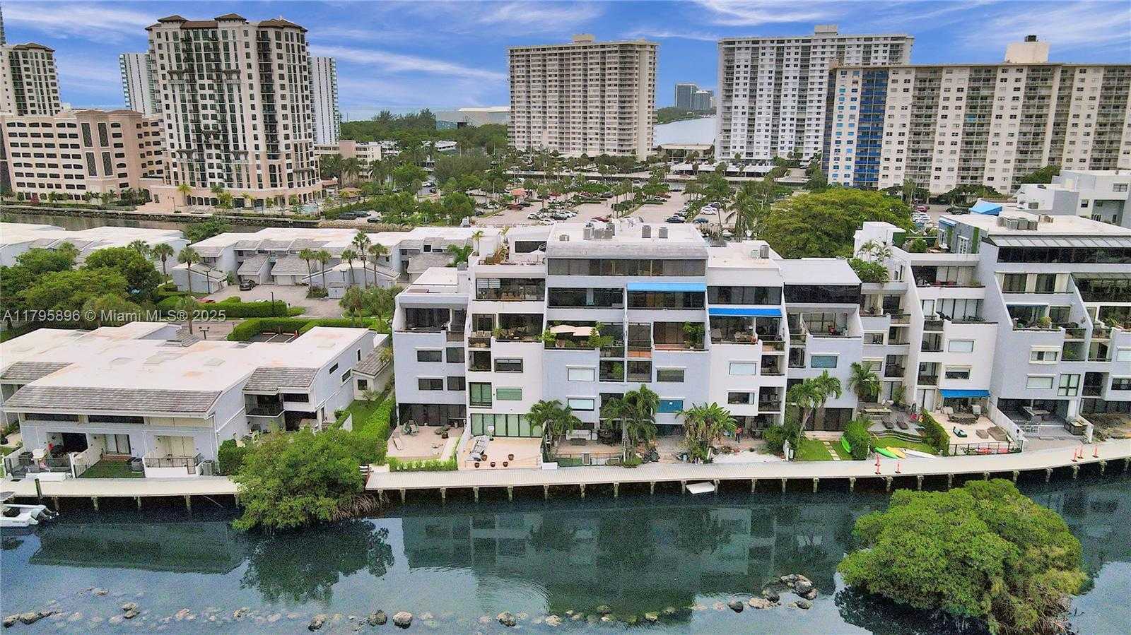 Small Image of 355 Poinciana Island Dr, Sunny Isles Beach, FL 33160, USA Number 29