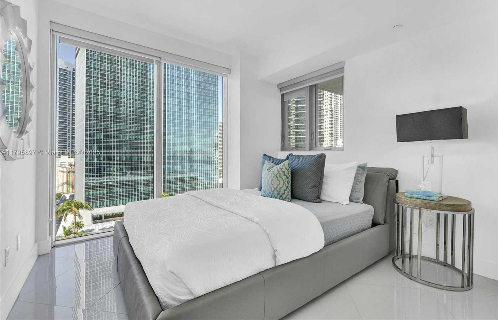 Small Image of 1300 #1802, Miami Number 20