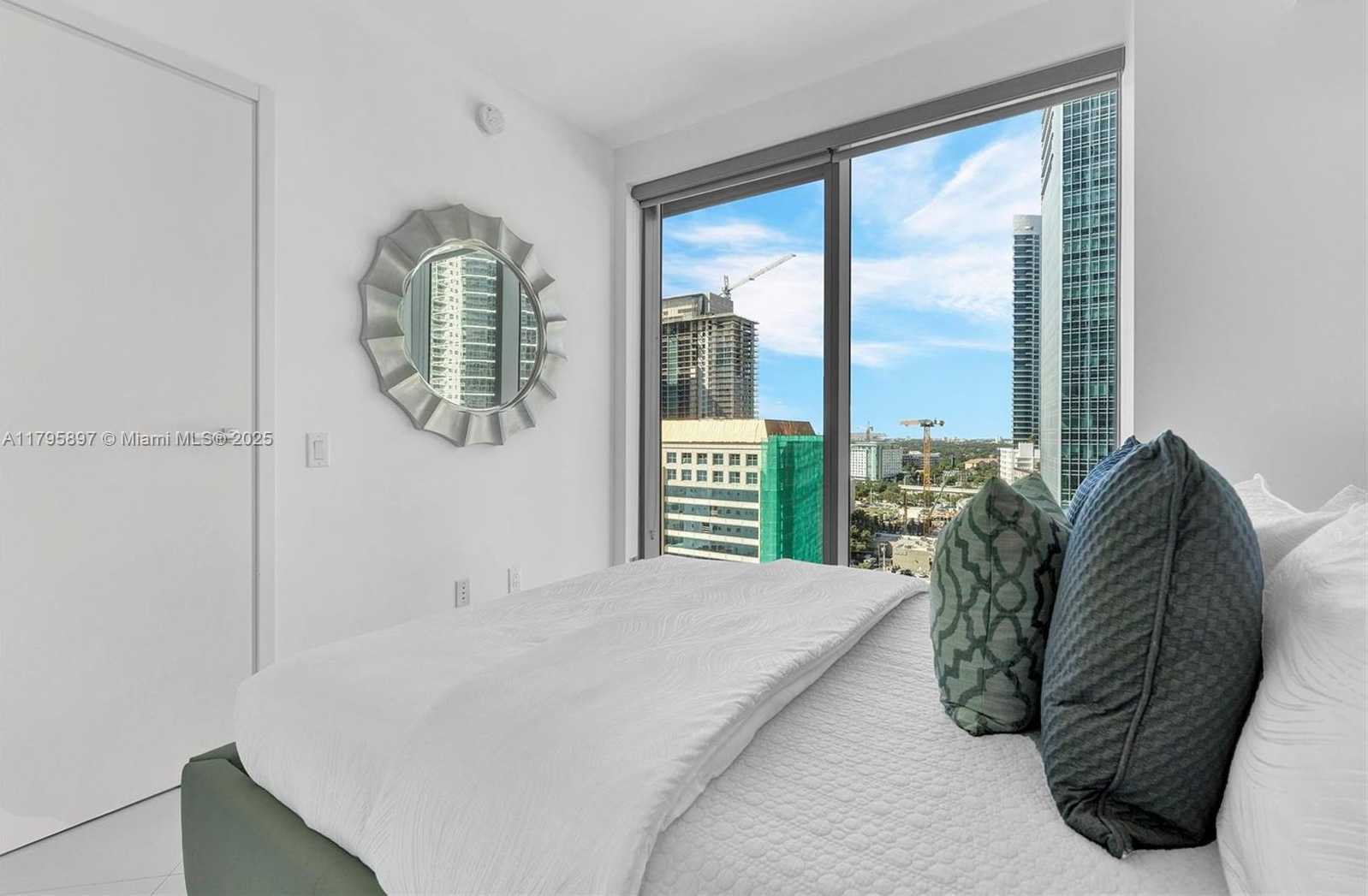 Small Image of 1300 #1802, Miami Number 21