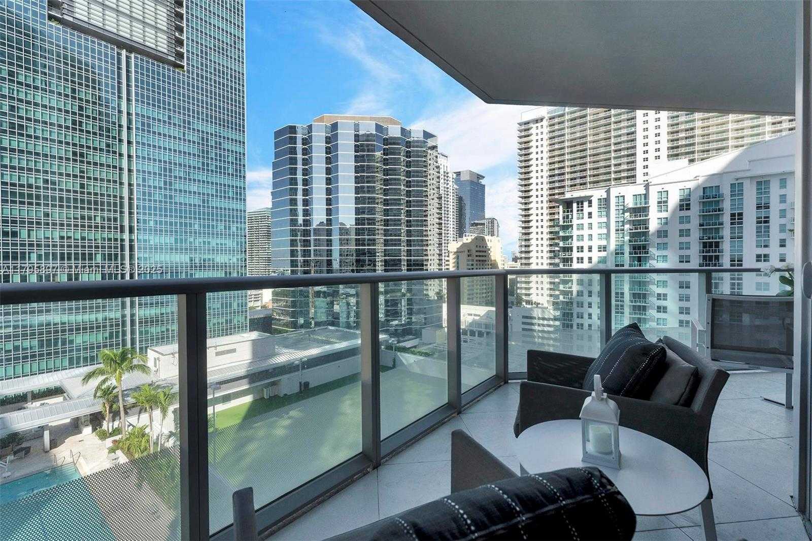 Small Image of 1300 #1802, Miami Number 33
