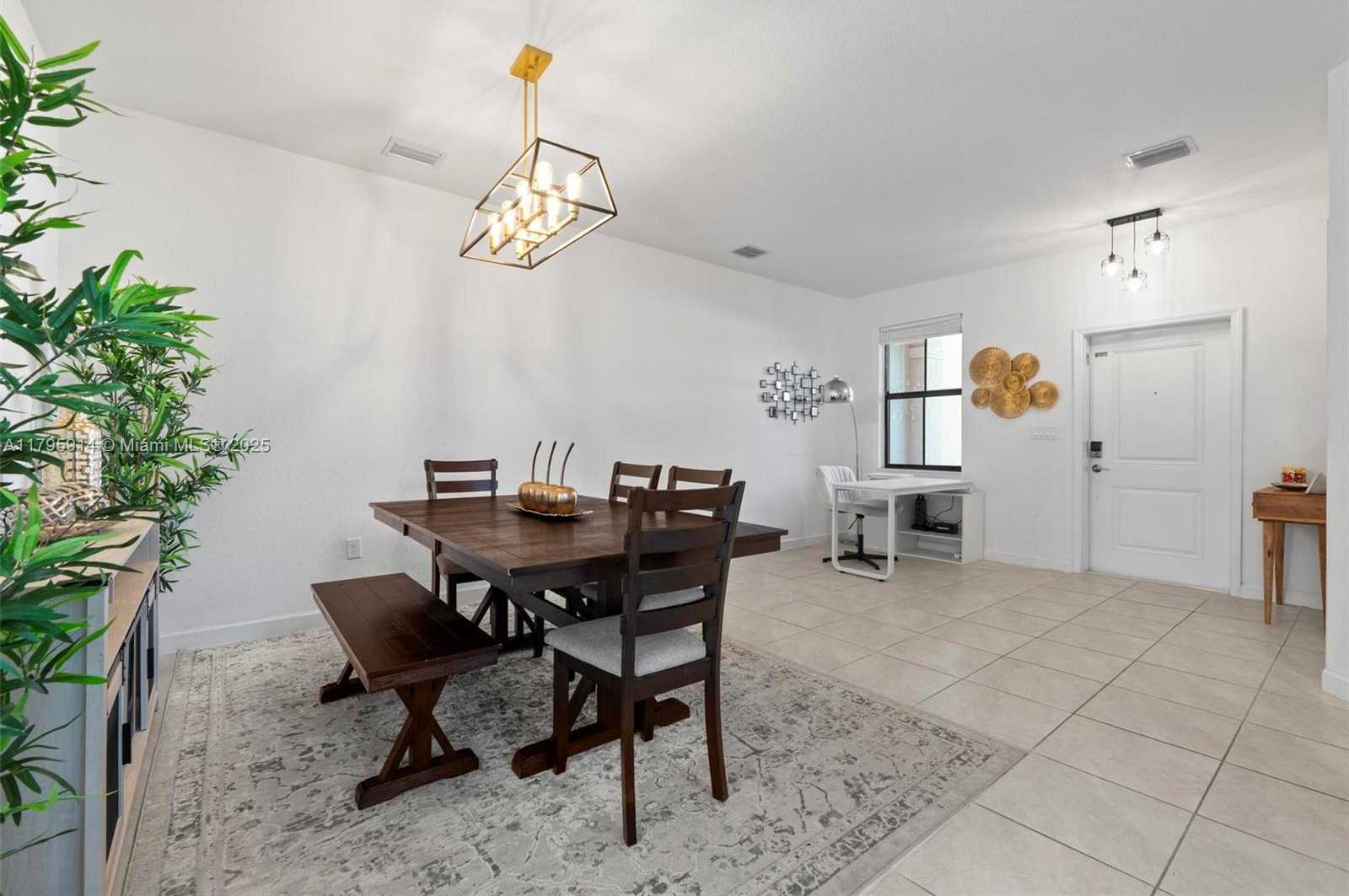 Small Image of 20302 NORTH WEST 6TH PL, Miami Gardens Number 10