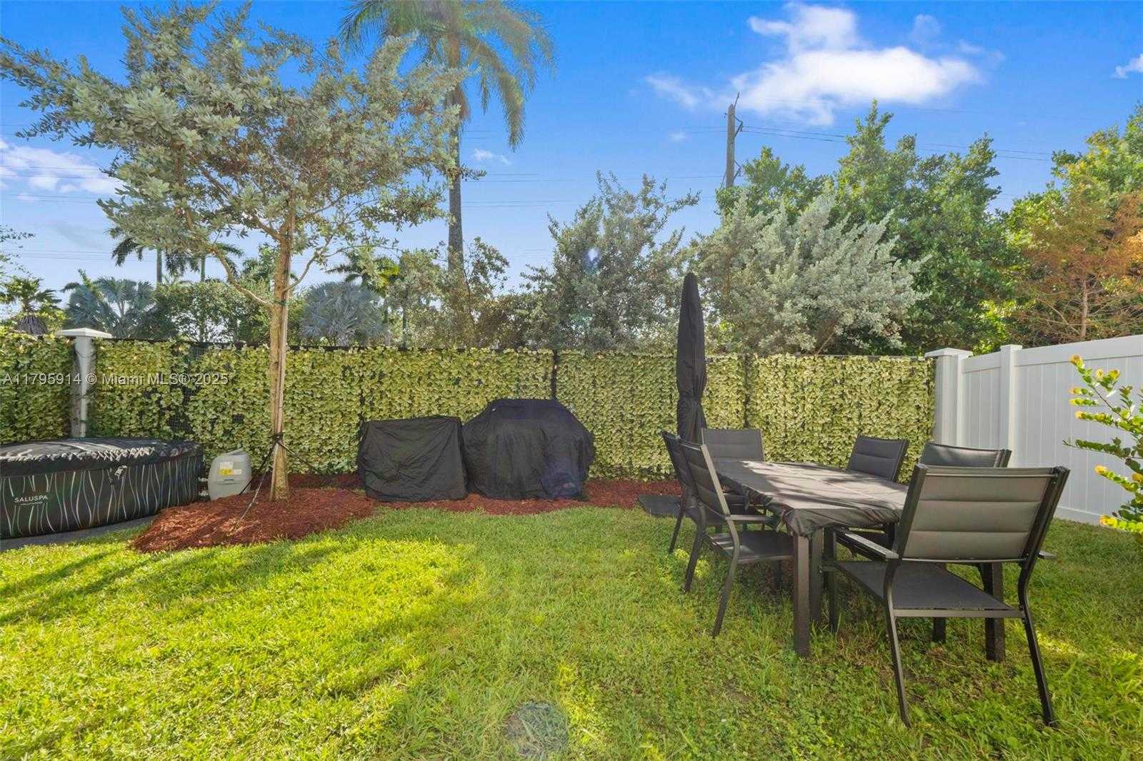 Small Image of 20302 NORTH WEST 6TH PL, Miami Gardens Number 17