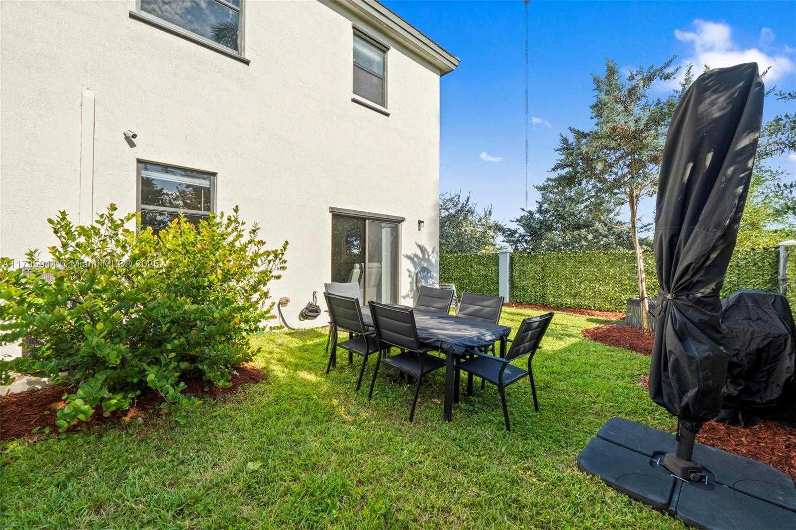 Small Image of 20302 NORTH WEST 6TH PL, Miami Gardens Number 19