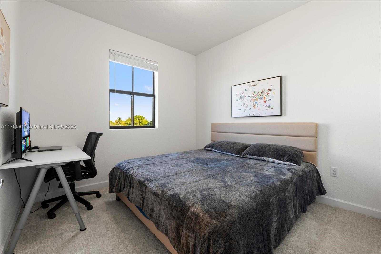 Small Image of 20302 NORTH WEST 6TH PL, Miami Gardens Number 27