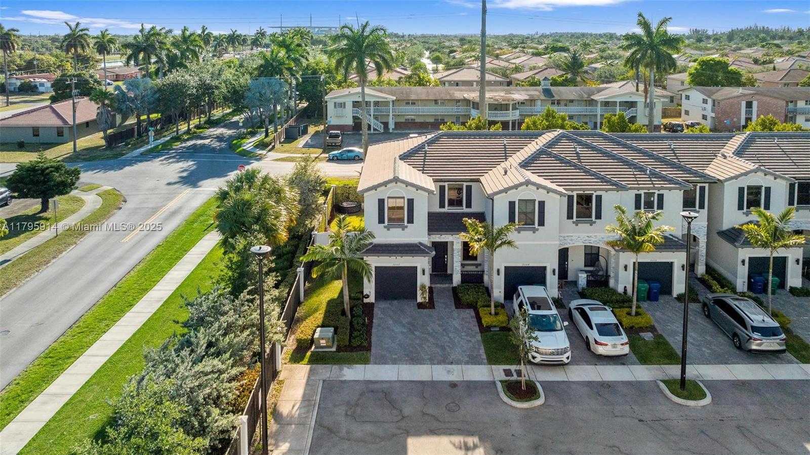 Small Image of 20302 NORTH WEST 6TH PL, Miami Gardens Number 36