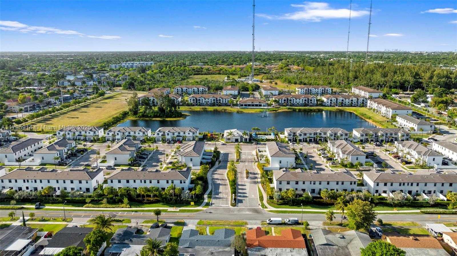 Small Image of 20302 NORTH WEST 6TH PL, Miami Gardens Number 42