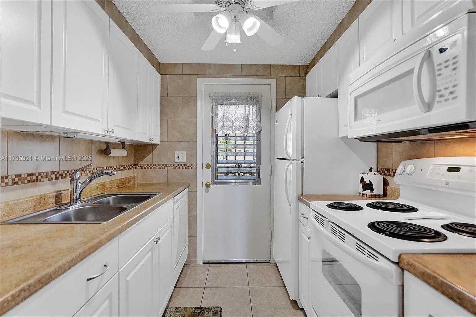Small Image of 16901 NORTH EAST 13TH AVE #209, Miami Number 10