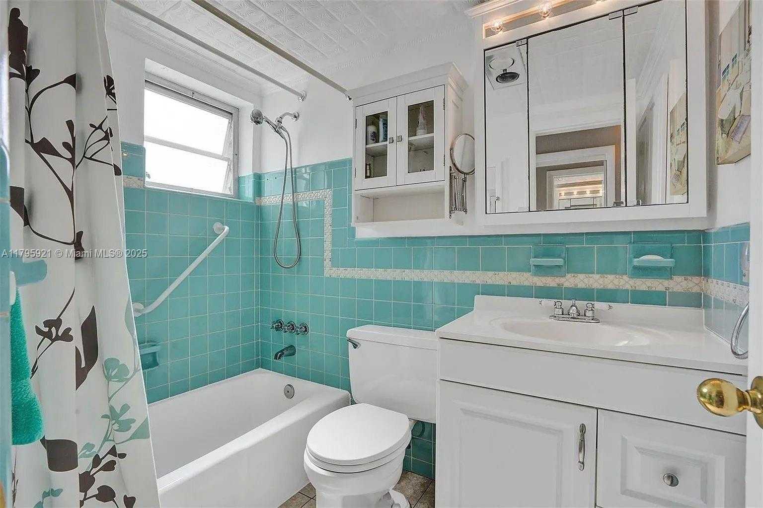 Small Image of 16901 NORTH EAST 13TH AVE #209, Miami Number 19