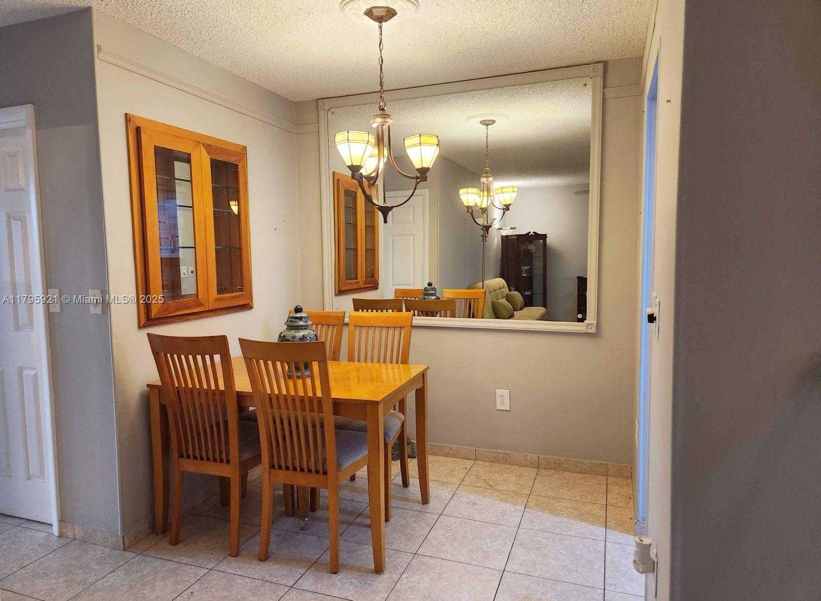 Small Image of 16901 NORTH EAST 13TH AVE #209, Miami Number 2
