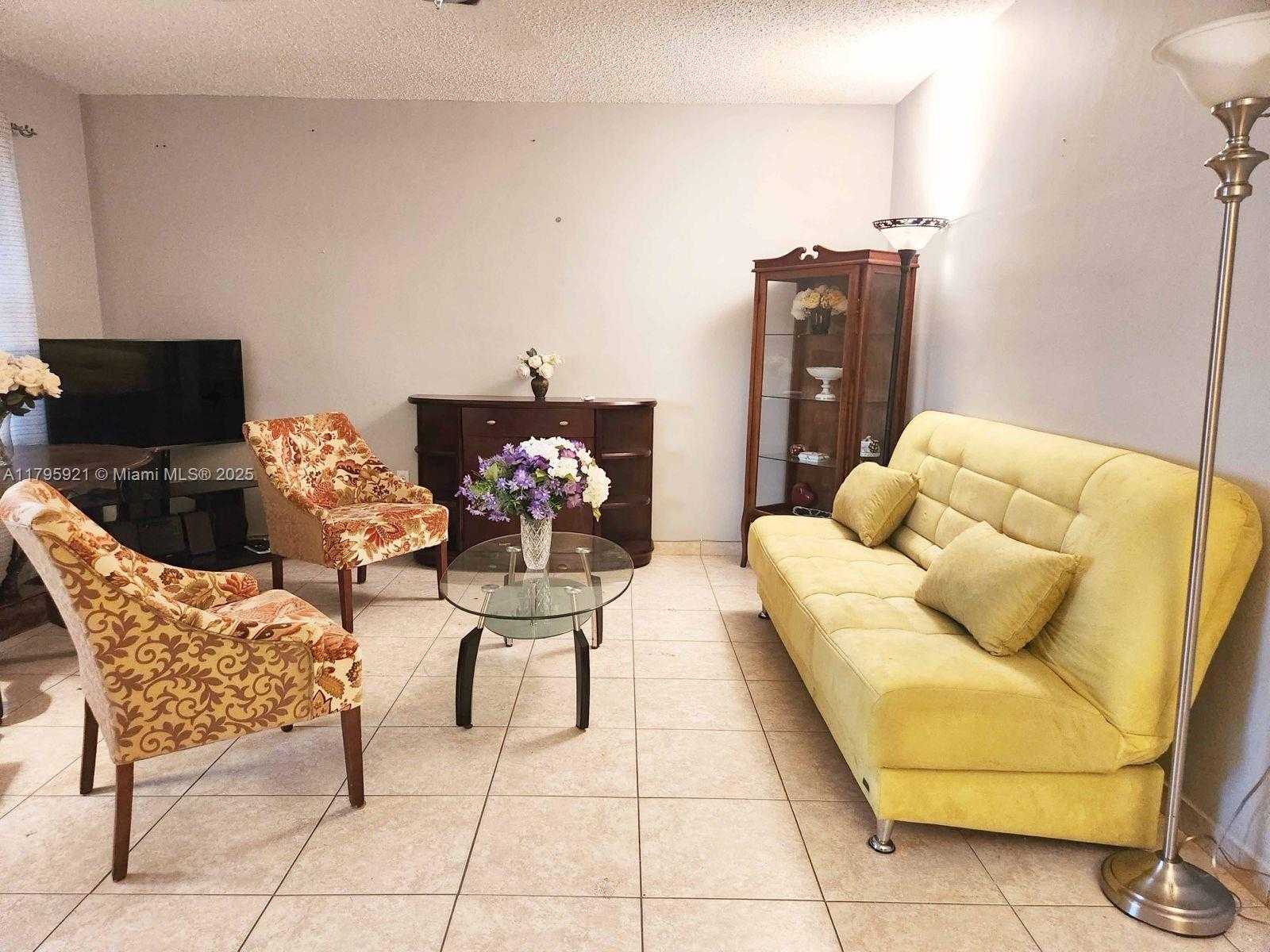 Small Image of 16901 NORTH EAST 13TH AVE #209, Miami Number 3