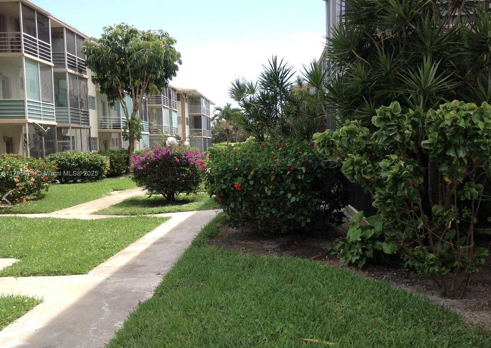 Small Image of 16901 NORTH EAST 13TH AVE #209, Miami Number 7