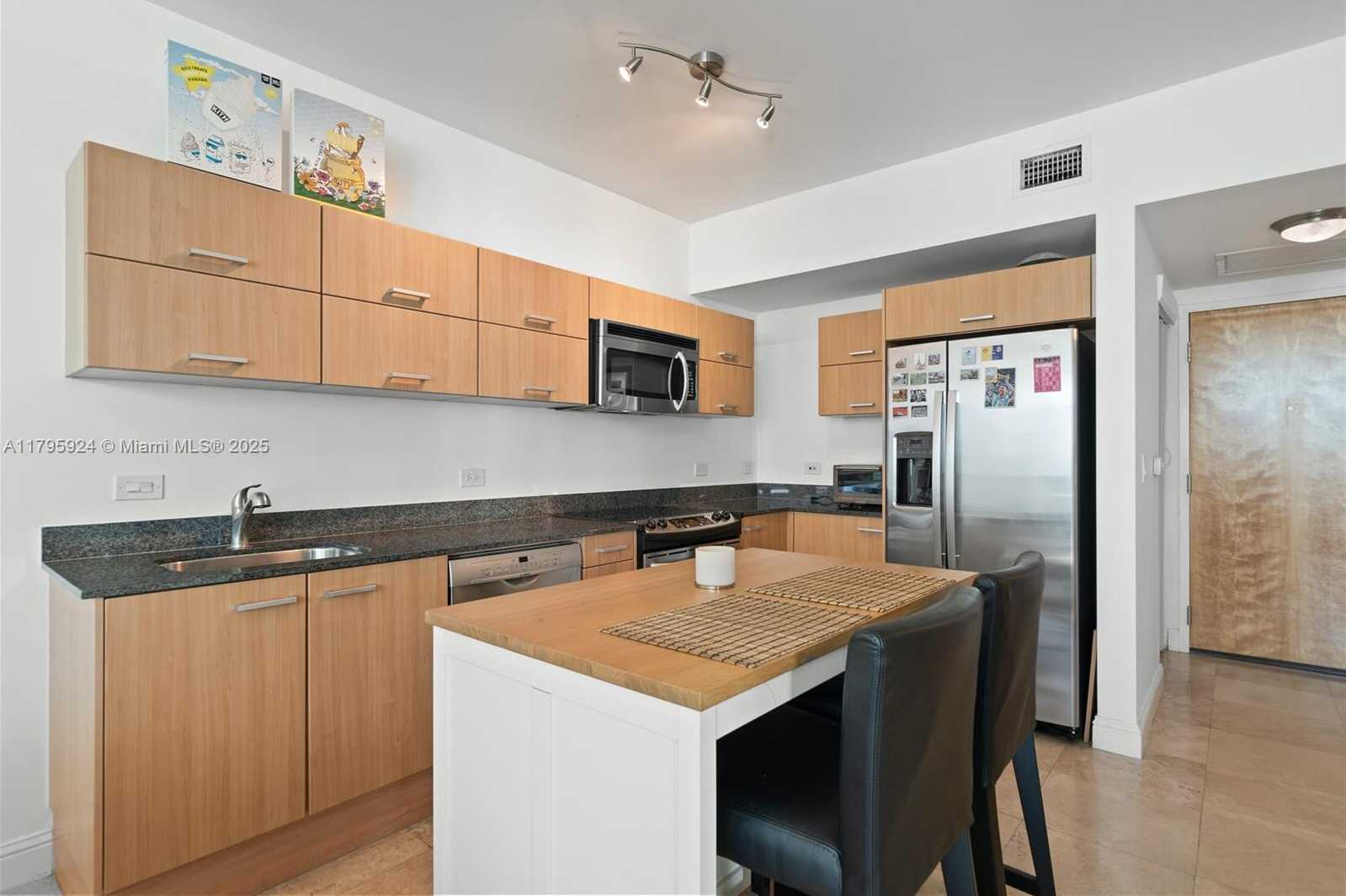 Small Image of 350 SOUTH MIAMI AVE #1410, Miami Number 4