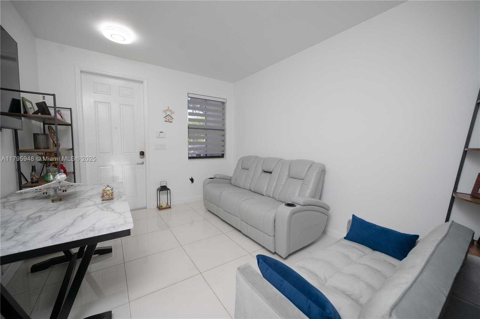 Small Image of 8877 NORTH WEST 103RD AVE, Doral Number 11