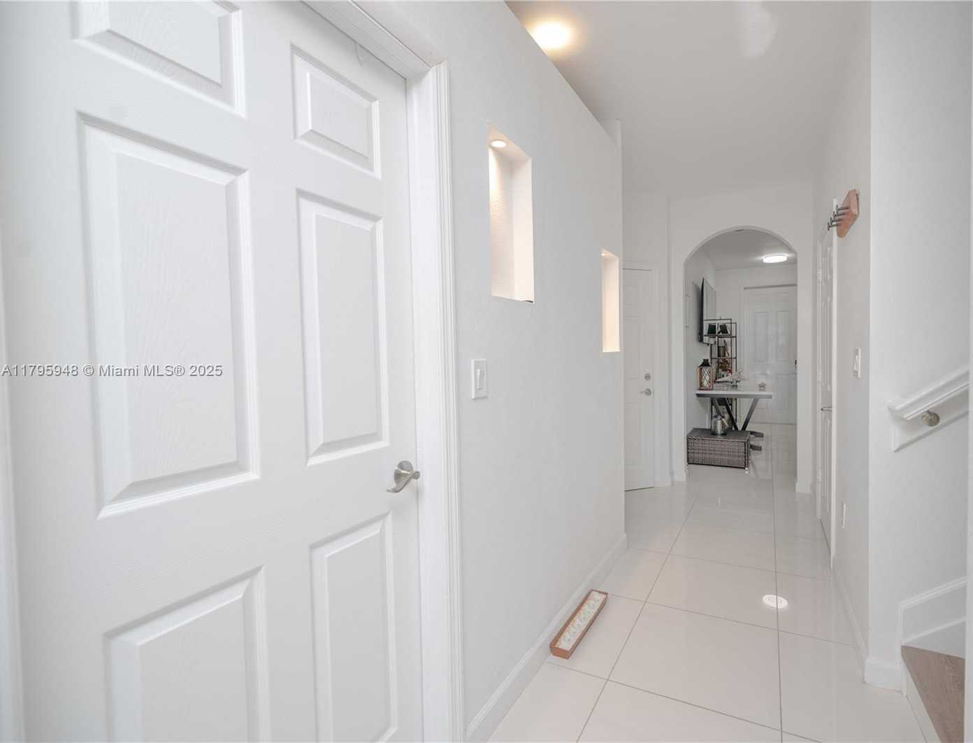Small Image of 8877 NORTH WEST 103RD AVE, Doral Number 16