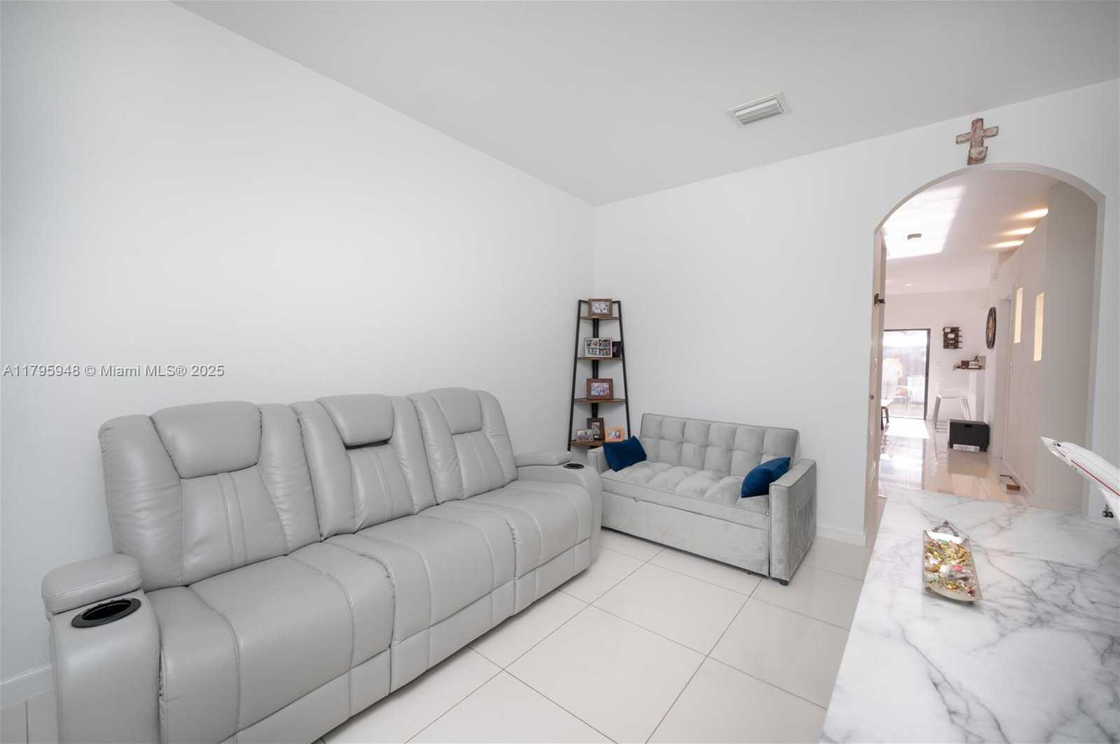 Small Image of 8877 NORTH WEST 103RD AVE, Doral Number 9