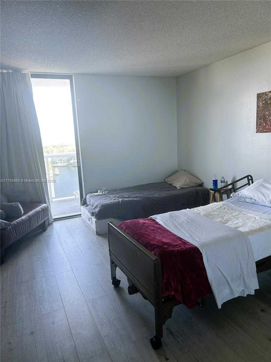 Small Image of 20515 EAST COUNTRY CLUB DR #1646, Aventura Number 6
