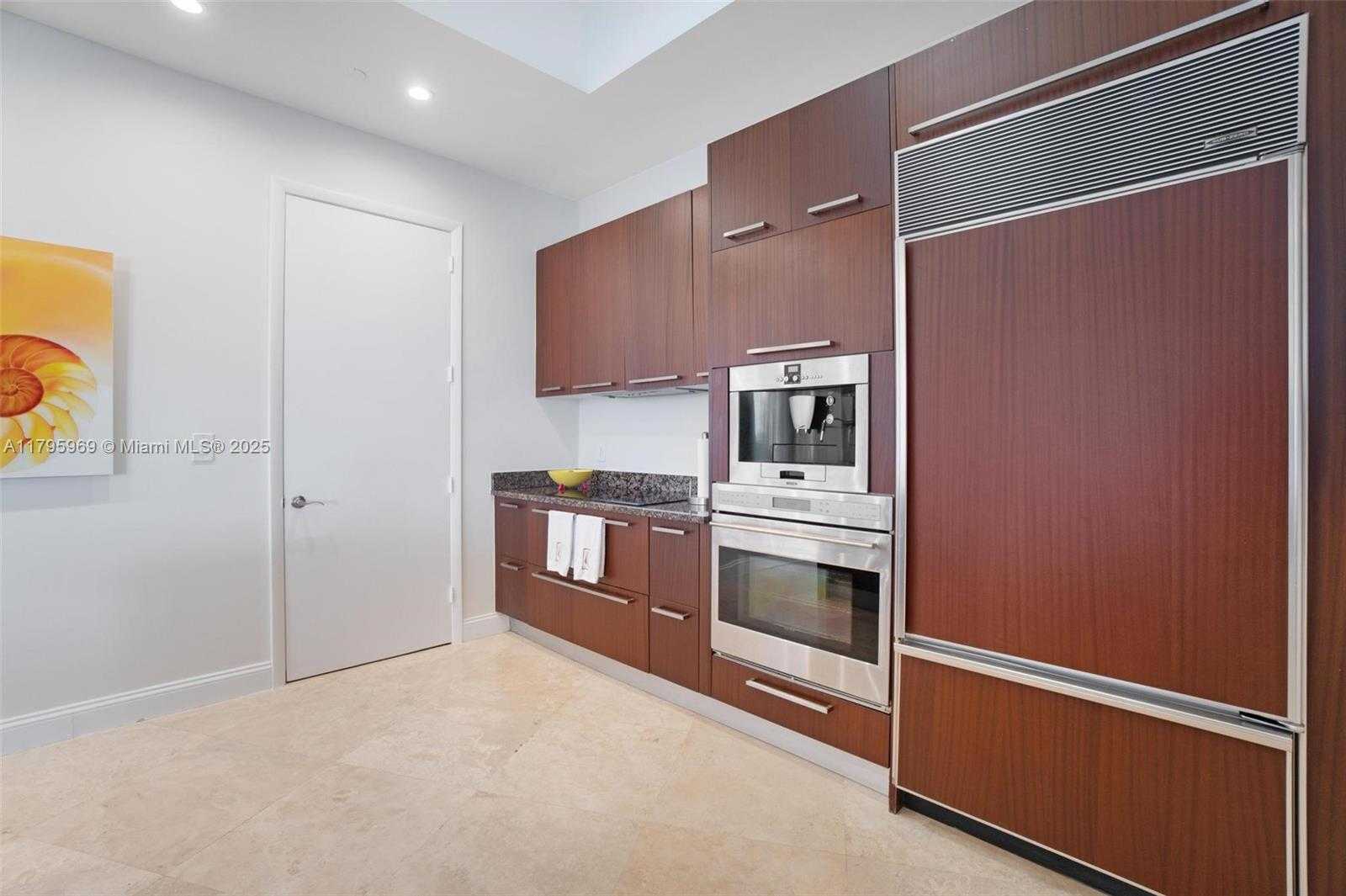 Small Image of 15811 COLLINS AVE #3507, Sunny Isles Beach Number 11