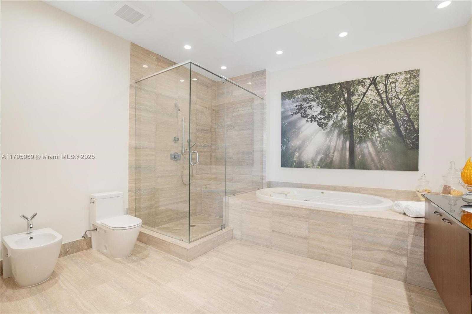 Small Image of 15811 COLLINS AVE #3507, Sunny Isles Beach Number 16