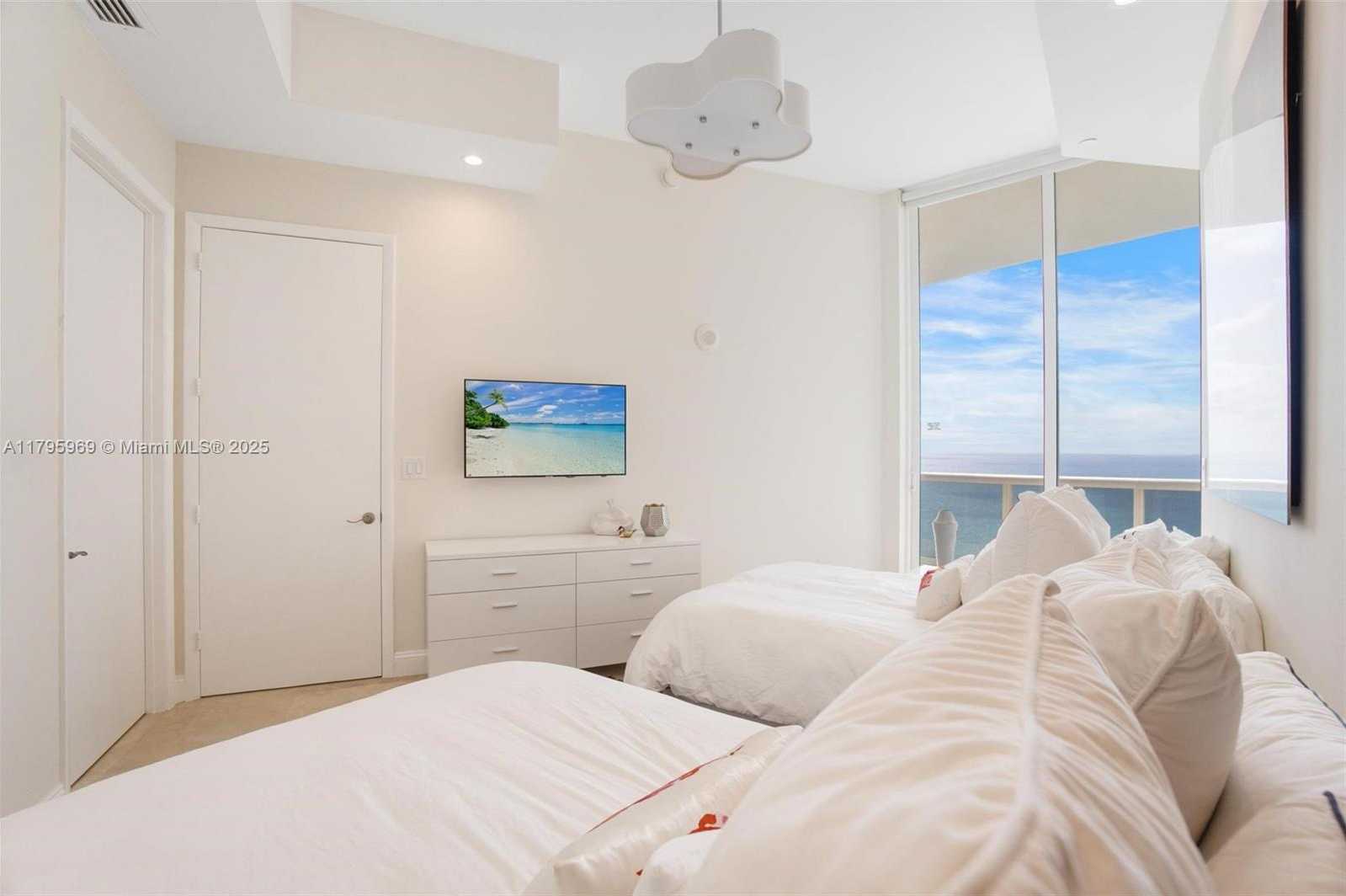 Small Image of 15811 COLLINS AVE #3507, Sunny Isles Beach Number 20
