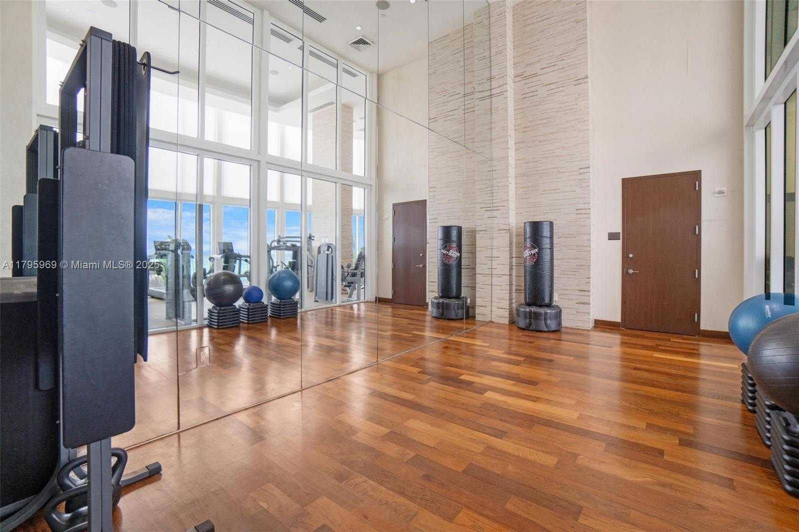 Small Image of 15811 COLLINS AVE #3507, Sunny Isles Beach Number 35