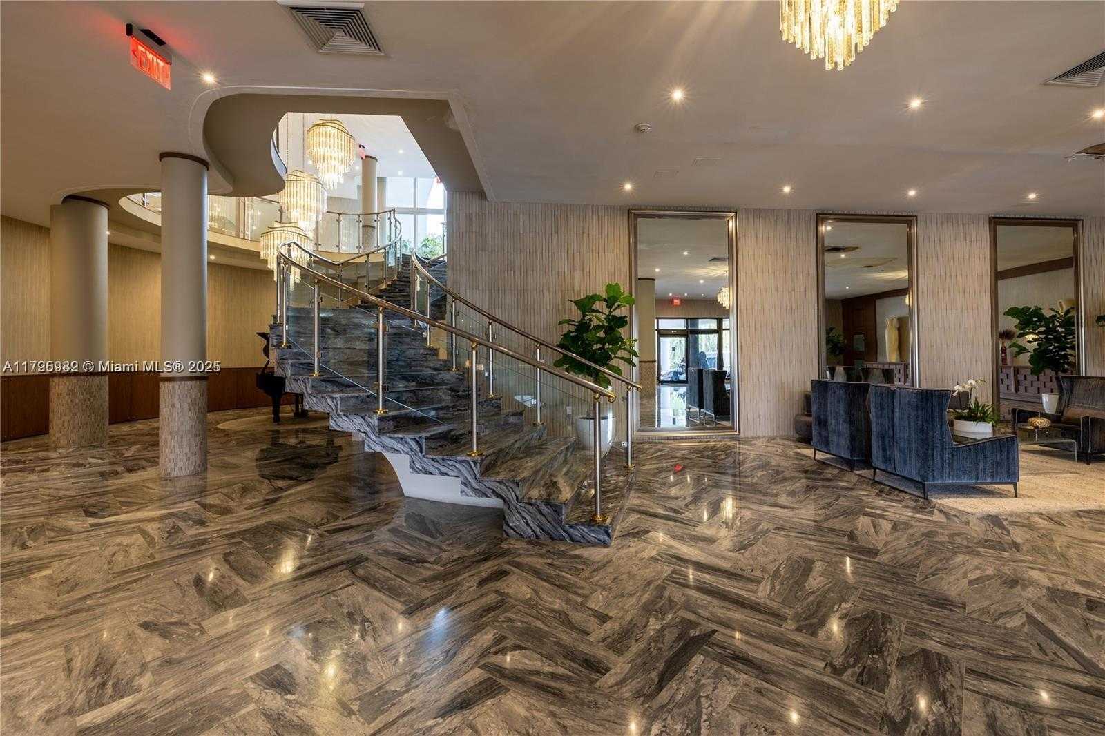 Small Image of 5401 COLLINS AVE #611, Miami Beach Number 11