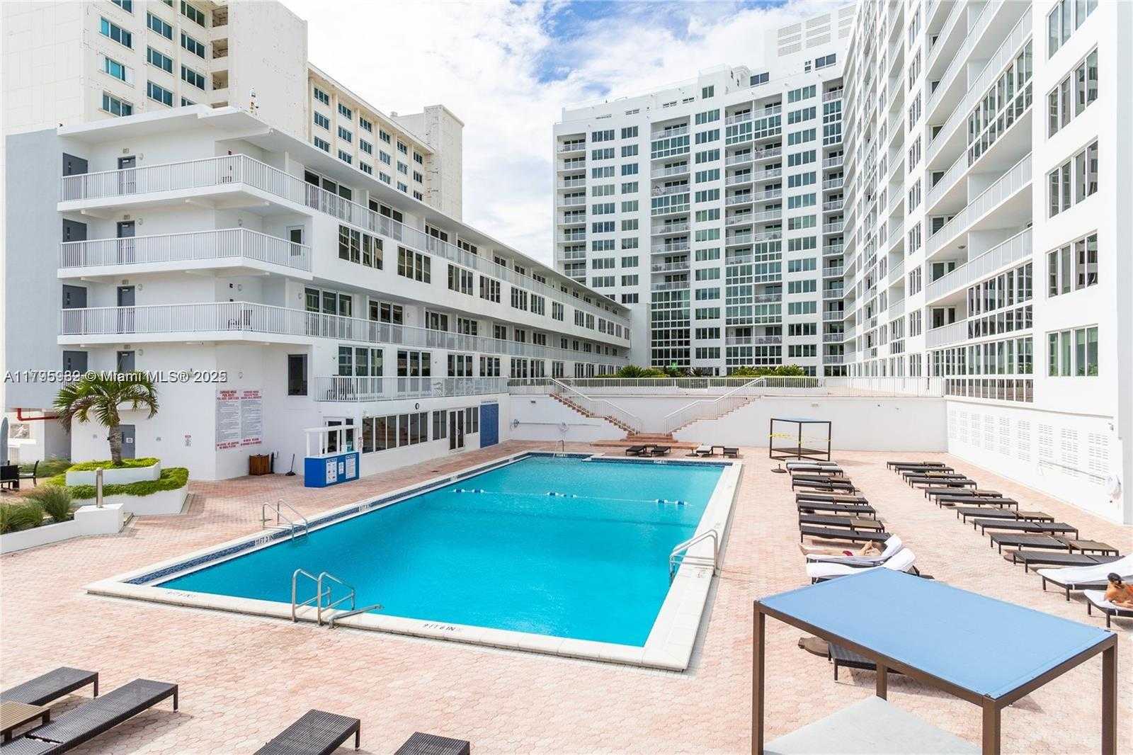 Small Image of 5401 COLLINS AVE #611, Miami Beach Number 13