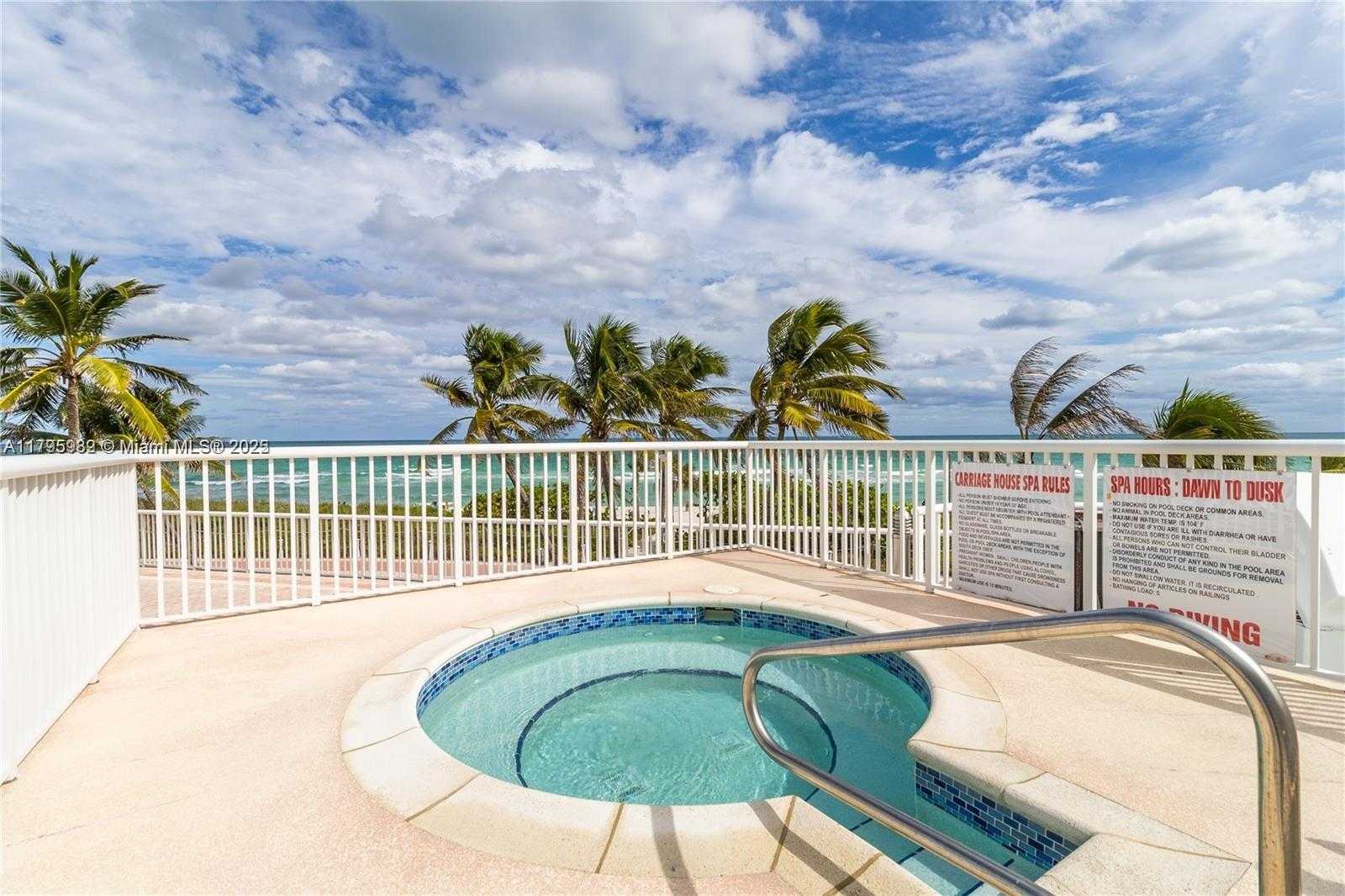 Small Image of 5401 COLLINS AVE #611, Miami Beach Number 17