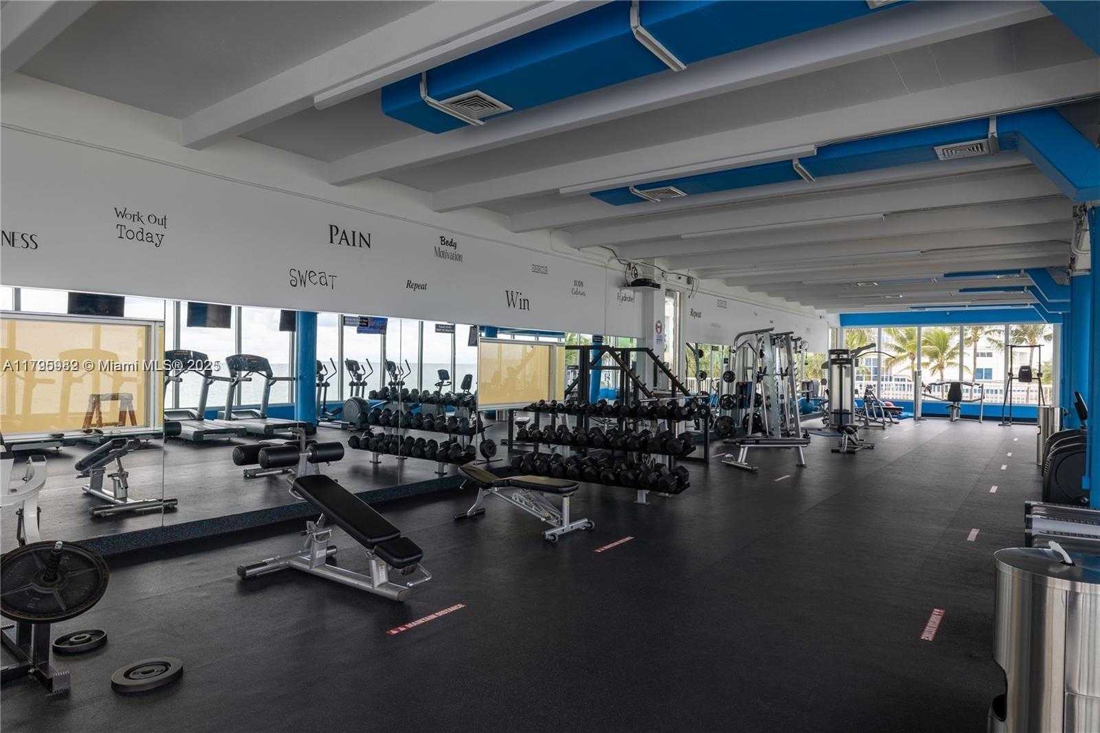 Small Image of 5401 COLLINS AVE #611, Miami Beach Number 19