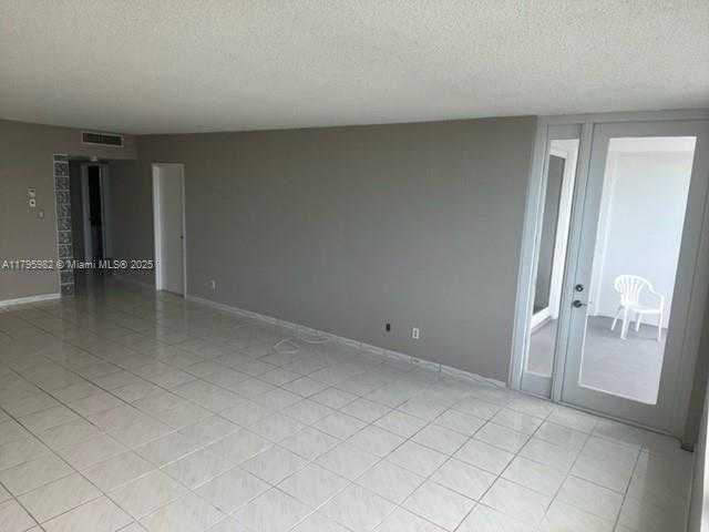 Small Image of 5401 COLLINS AVE #611, Miami Beach Number 5