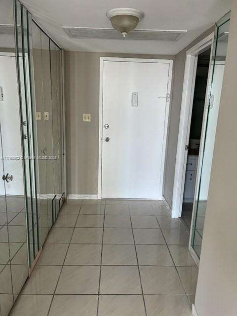 Small Image of 5401 COLLINS AVE #611, Miami Beach Number 6
