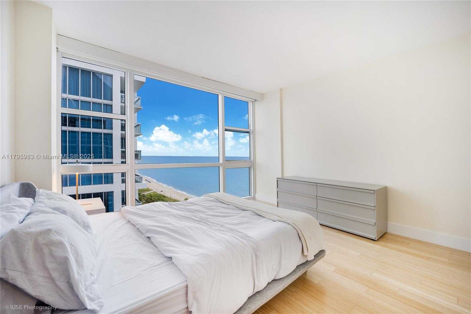 Small Image of 6801 COLLINS AVE #1401, Miami Beach Number 13