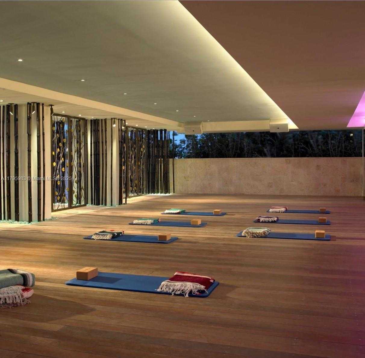 Small Image of 6801 COLLINS AVE #1401, Miami Beach Number 22