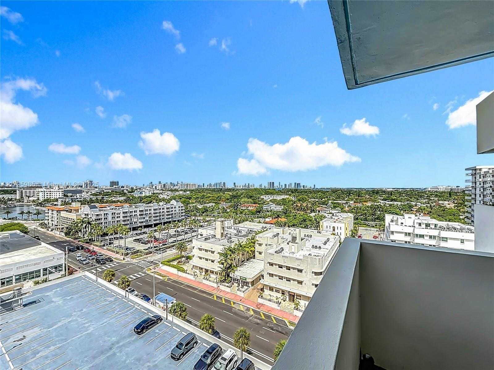 Small Image of 2899 COLLINS AVE #1218, Miami Beach Number 30