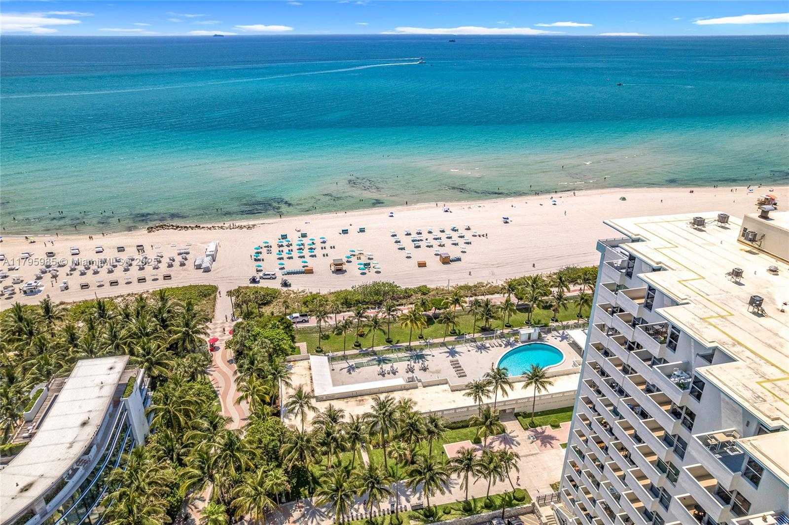 Small Image of 2899 COLLINS AVE #1218, Miami Beach Number 35