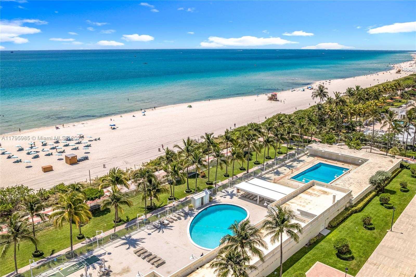 Small Image of 2899 COLLINS AVE #1218, Miami Beach Number 36