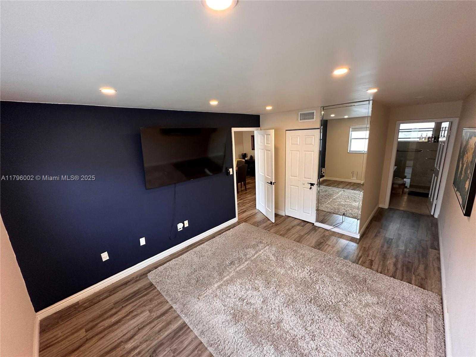 Small Image of 1605 PENNSYLVANIA AVE #303, Miami Beach Number 10