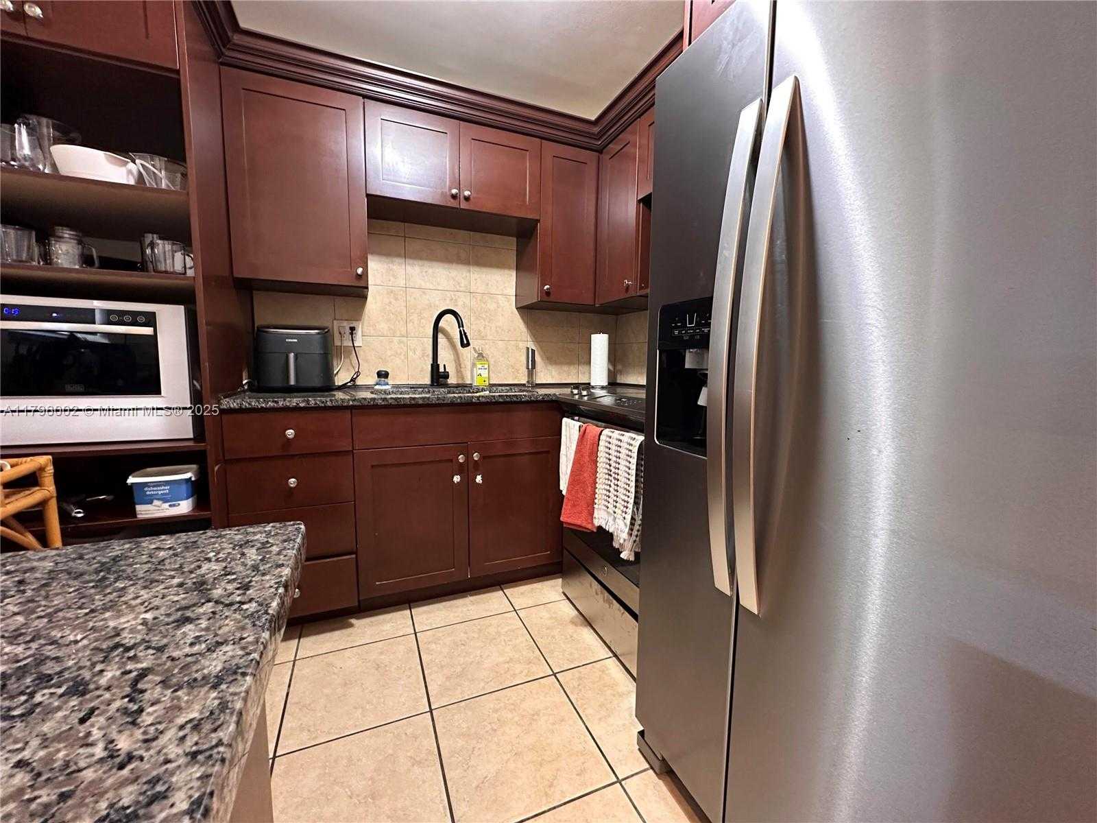 Small Image of 1605 PENNSYLVANIA AVE #303, Miami Beach Number 21