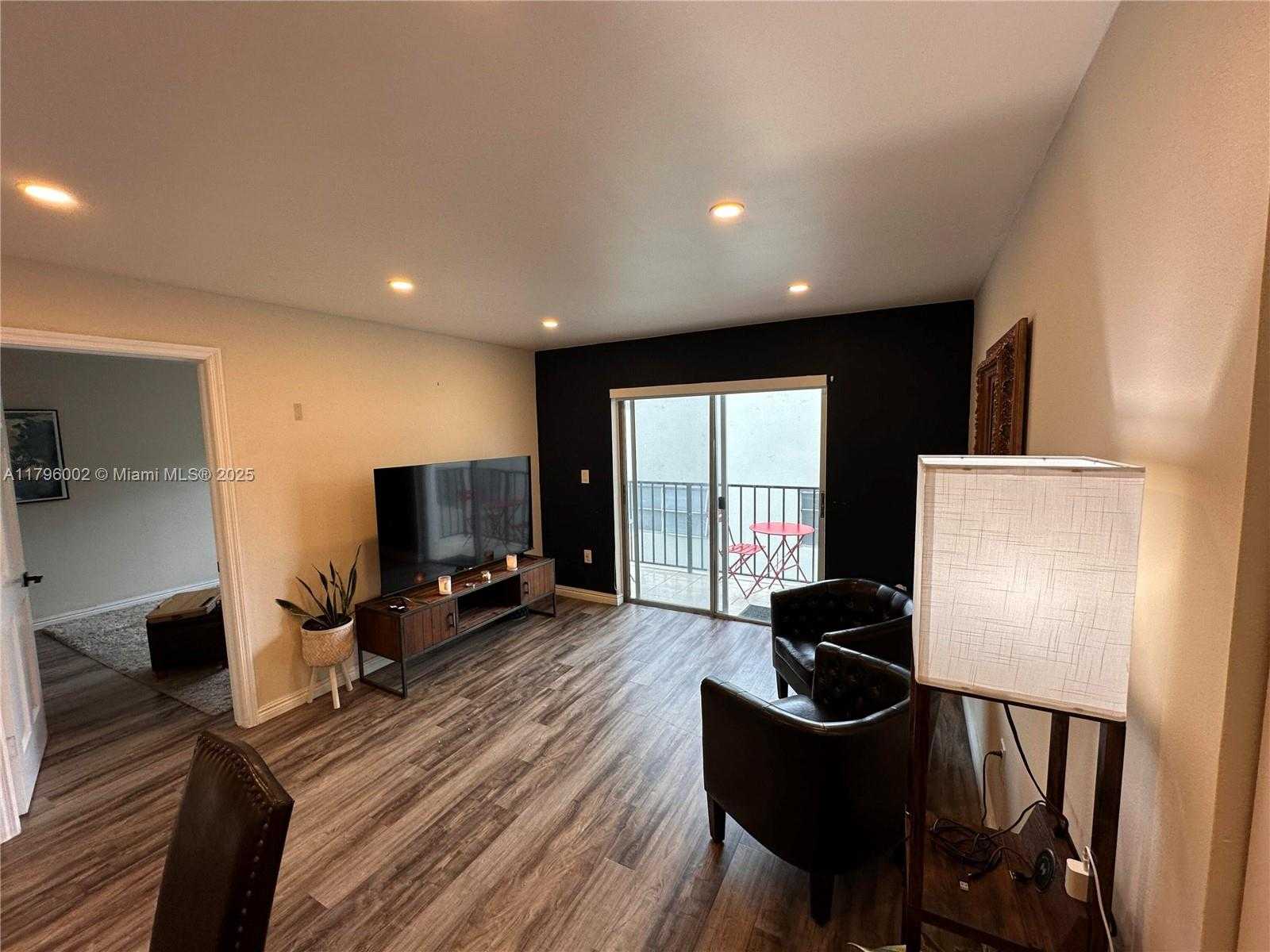 Small Image of 1605 PENNSYLVANIA AVE #303, Miami Beach Number 6