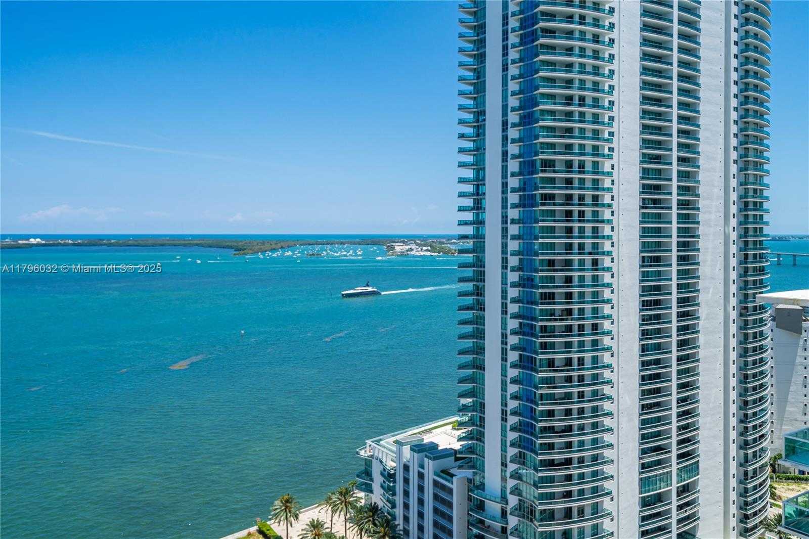 Small Image of 1200 BRICKELL BAY DR #2807, Miami Number 27