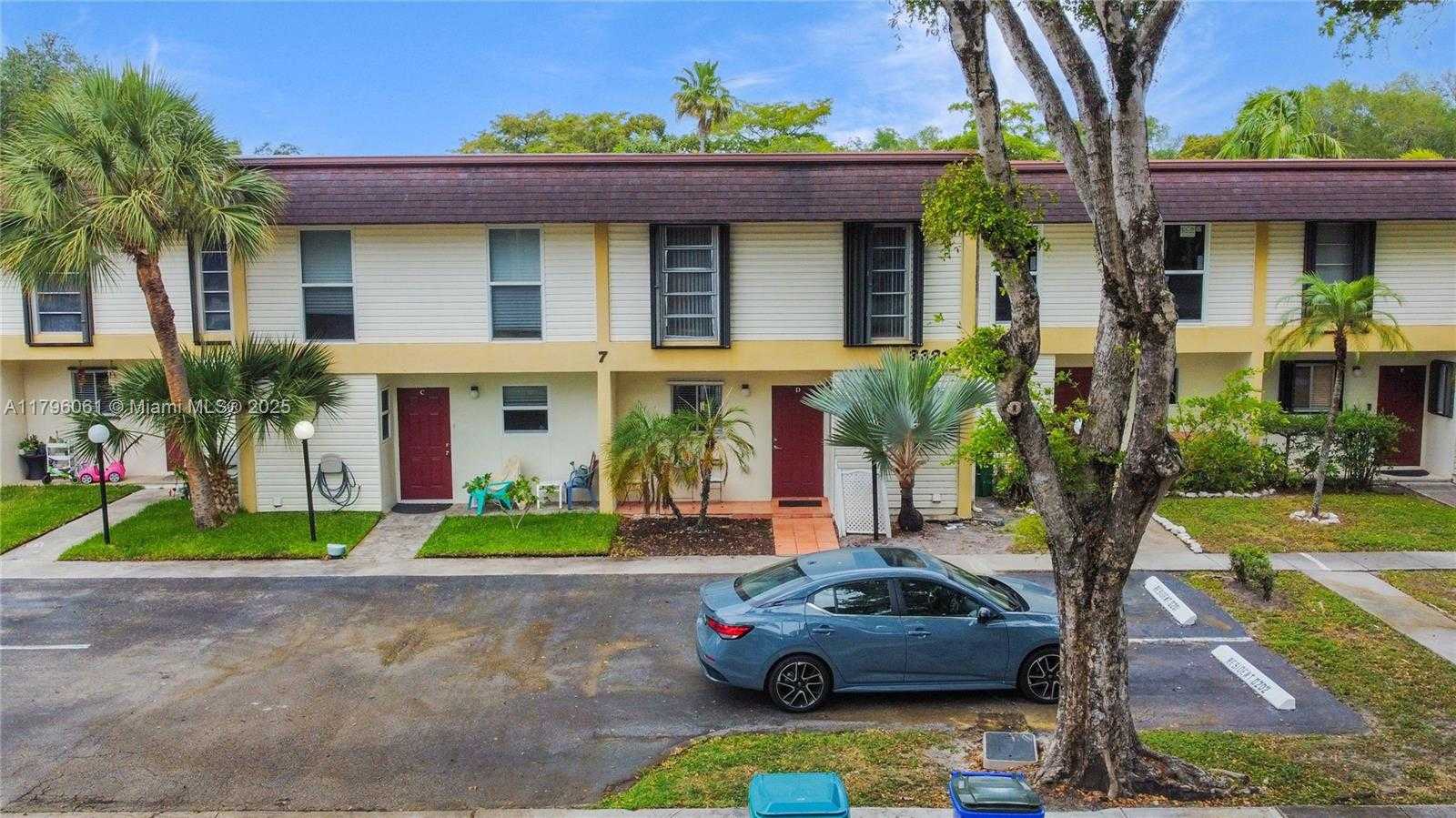 Small Image of 3321 FARRAGUT ST #7D, Hollywood Number 22