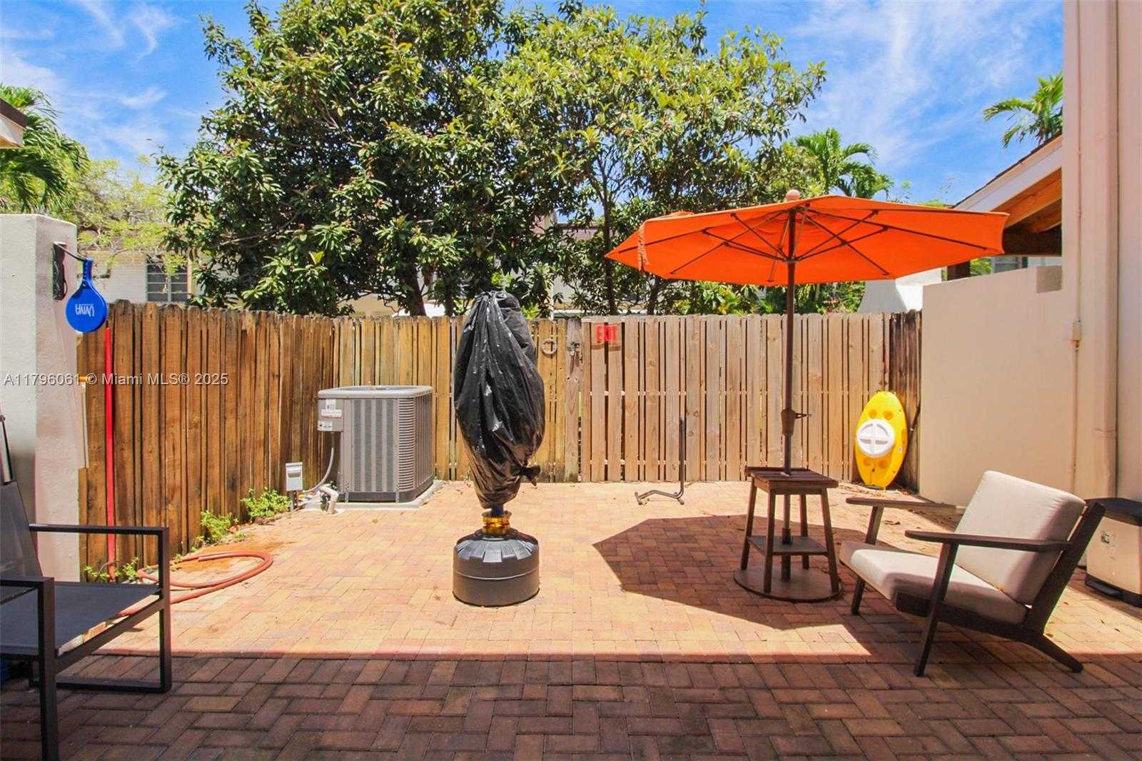 Small Image of 3321 FARRAGUT ST #7D, Hollywood Number 25