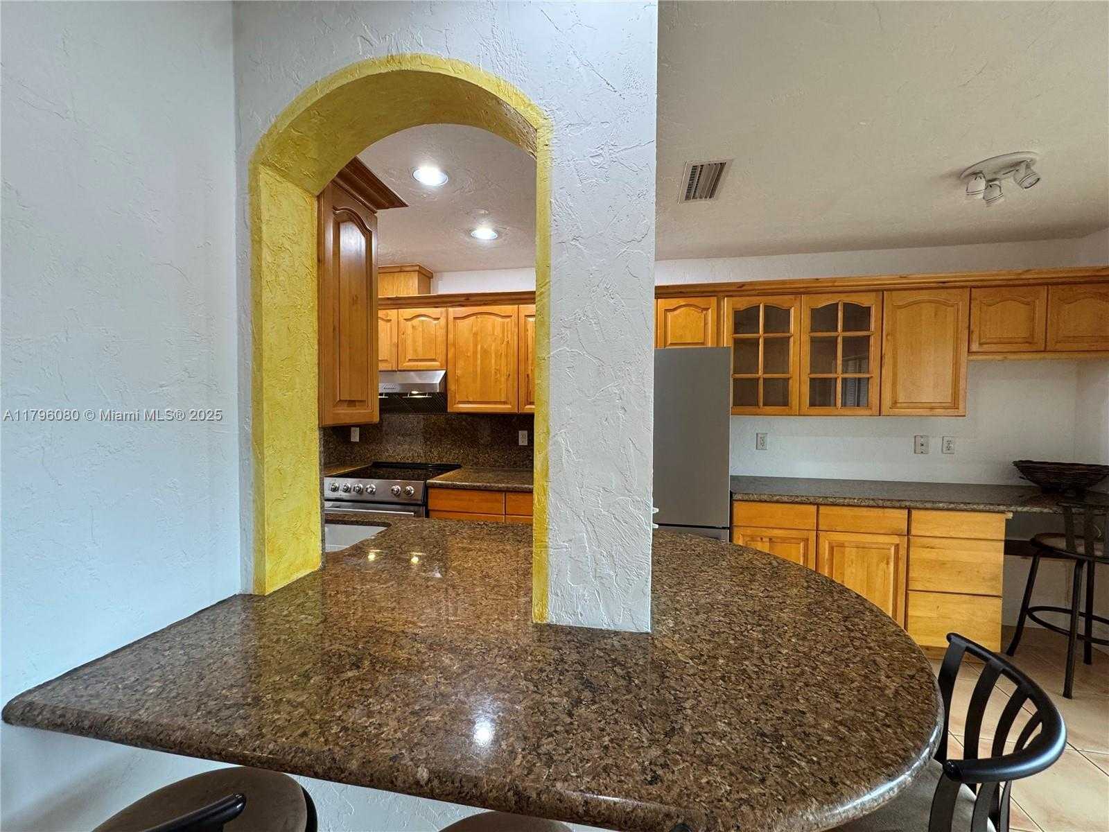 Small Image of 1700 PIERCE ST #202, Hollywood Number 15