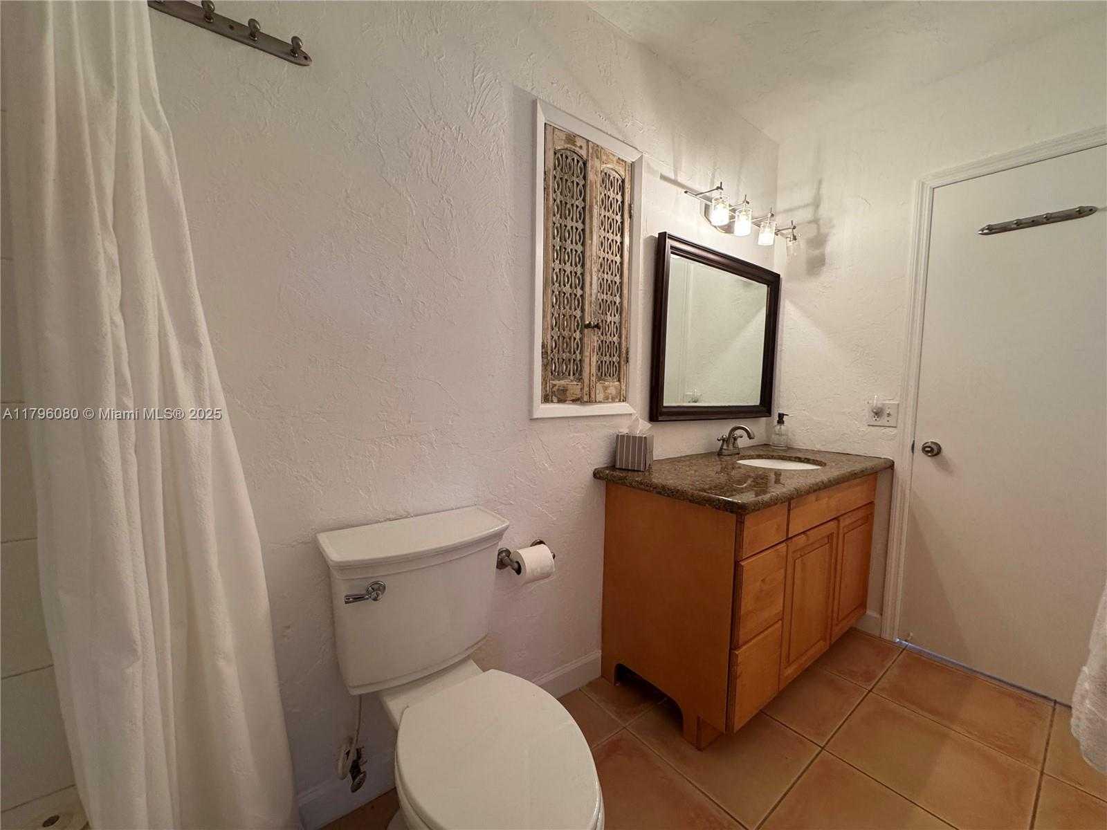 Small Image of 1700 PIERCE ST #202, Hollywood Number 28