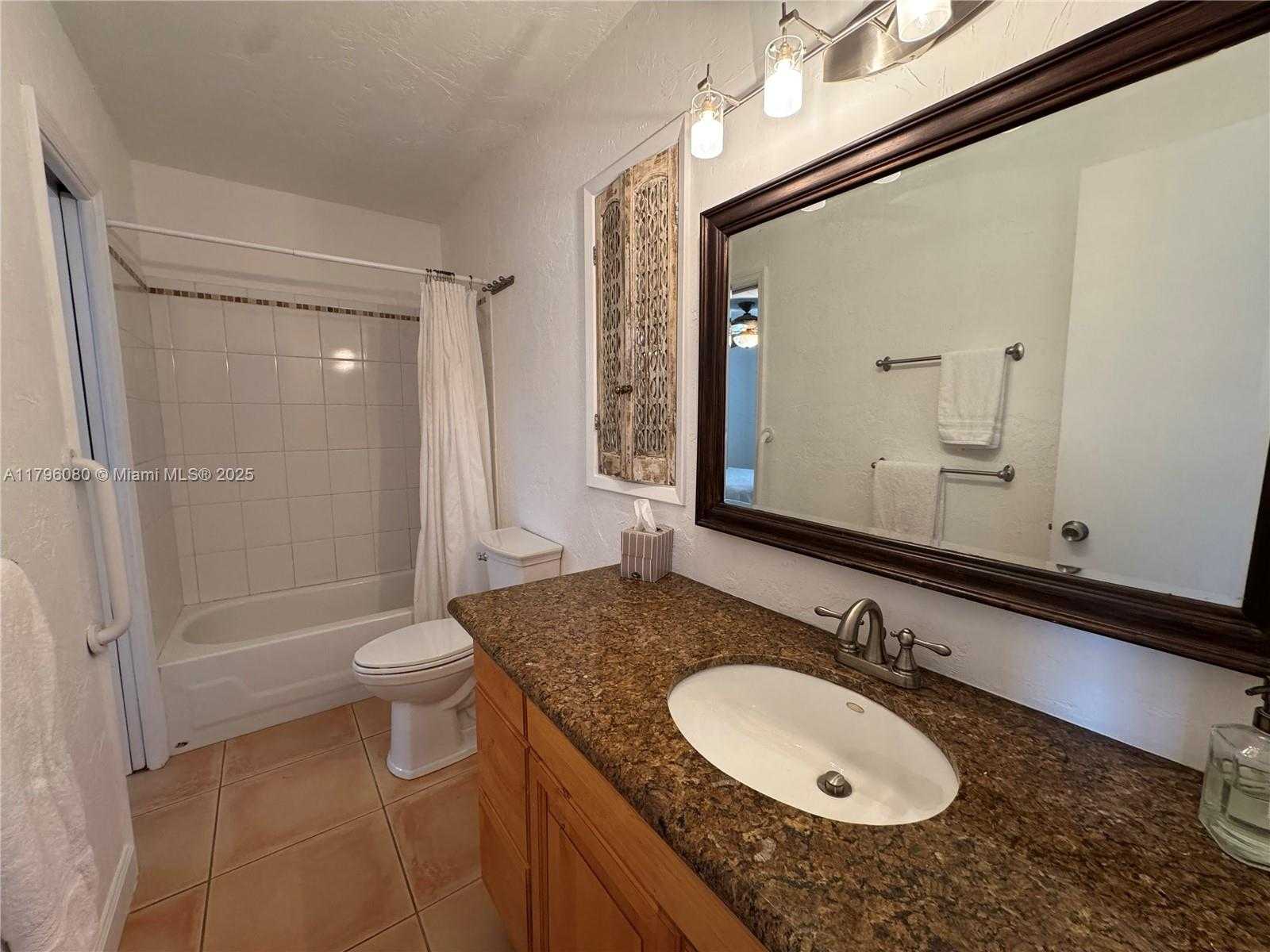 Small Image of 1700 PIERCE ST #202, Hollywood Number 29