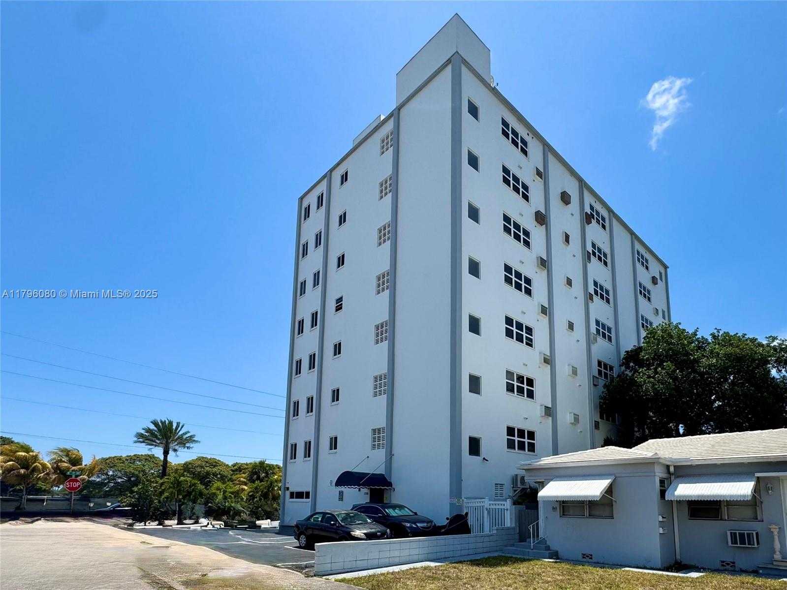 Small Image of 1700 PIERCE ST #202, Hollywood Number 50