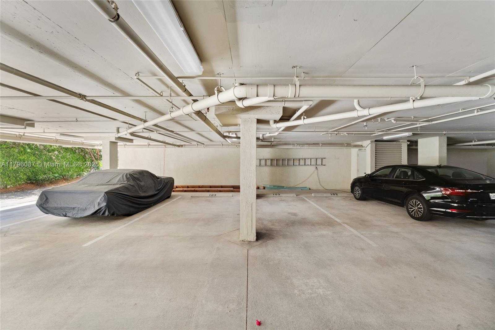 Small Image of 614 Valencia Ave, Coral Gables, FL 33134, USA Number 32