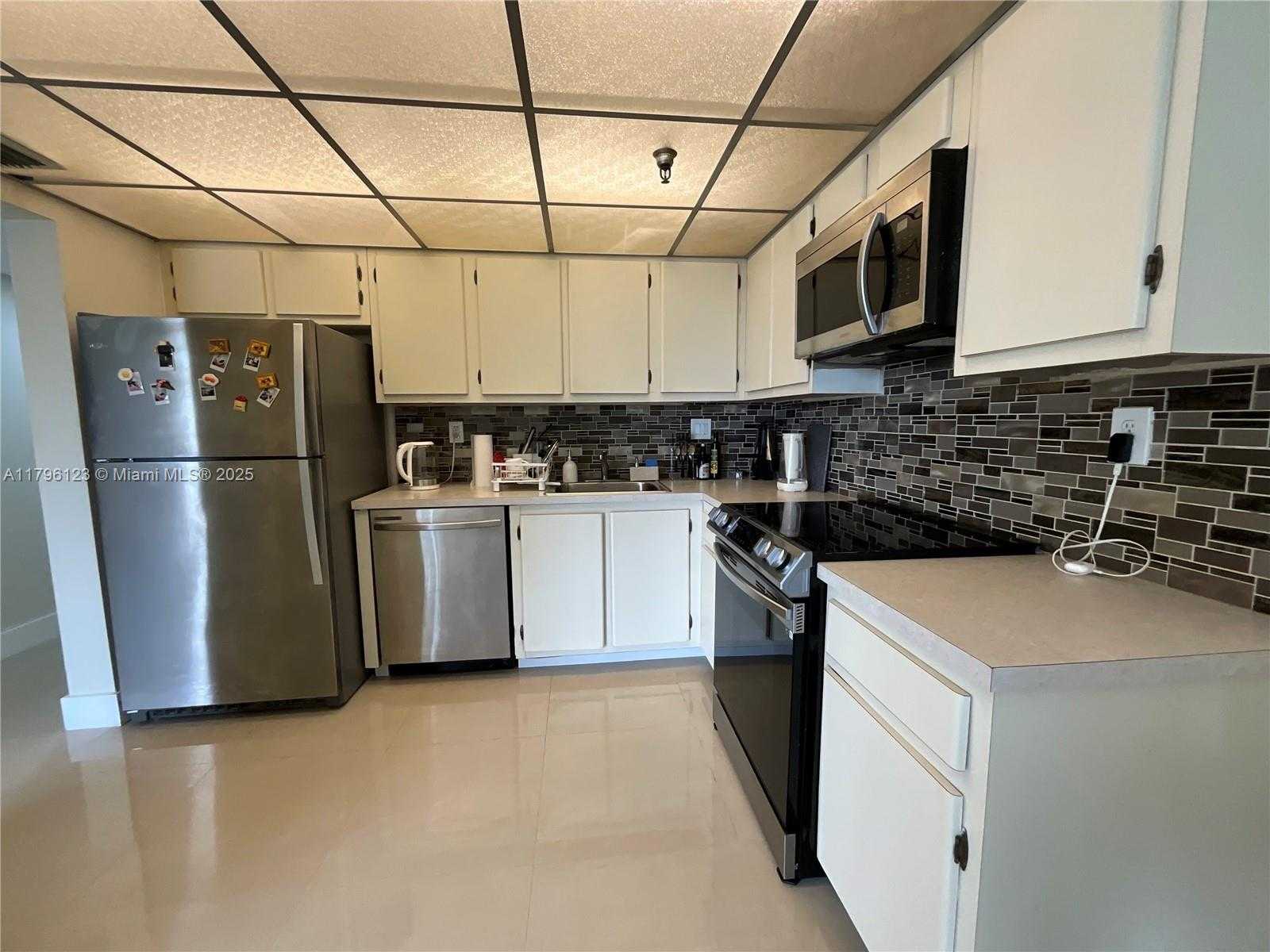 Small Image of 290 174TH ST #515, Sunny Isles Beach Number 12